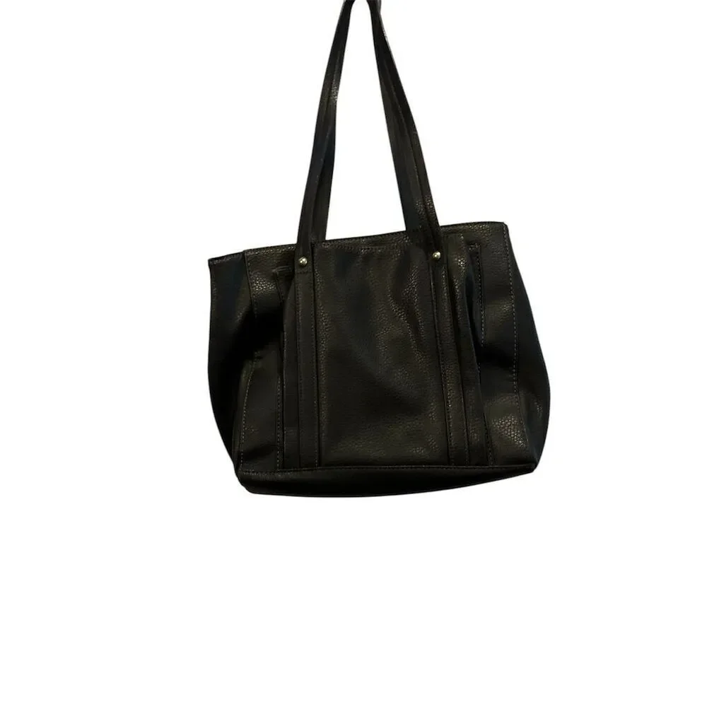 Relic Women's Black Geometric Shoulder Bag with Multiple Compartments‎